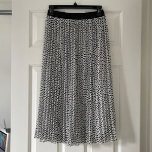 Plead skirt